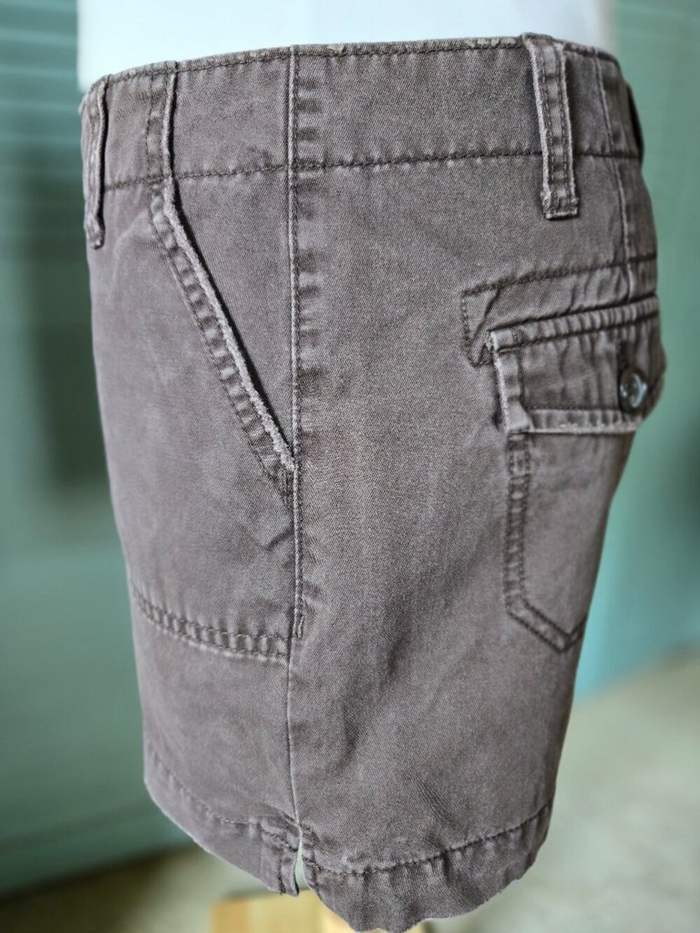 Dark brown Old Navy cargo shorts Size 1 (juniors)